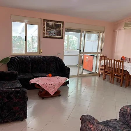 Gees House Golem (Tirana)